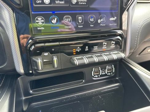 Used 2021 RAM 1500 Limited AWD/4WD image 31