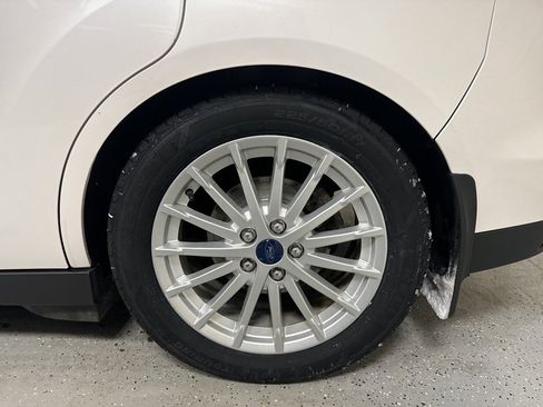 Used 2015 Ford C-MAX Energi SEL w/ Equipment Group 302A image 33