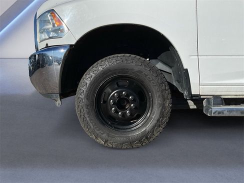 Used 2018 RAM 3500 Tradesman w/ Chrome Appearance Group image 14