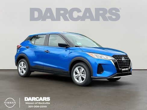 Used 2025 Nissan Kicks Play S image 1