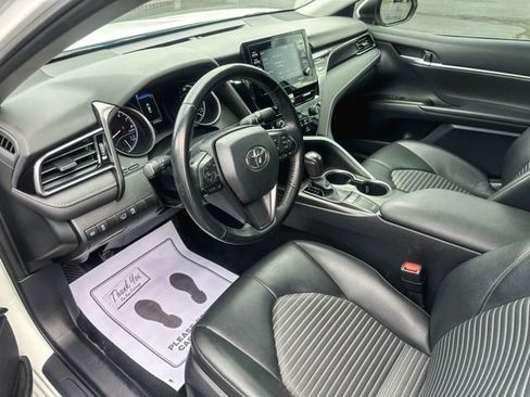 Used 2023 Toyota Camry SE FWD image 13