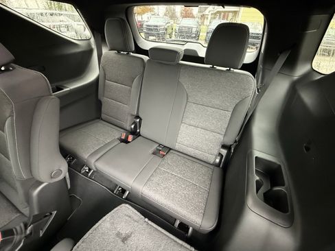 New 2026 Chevrolet Traverse LT image 17