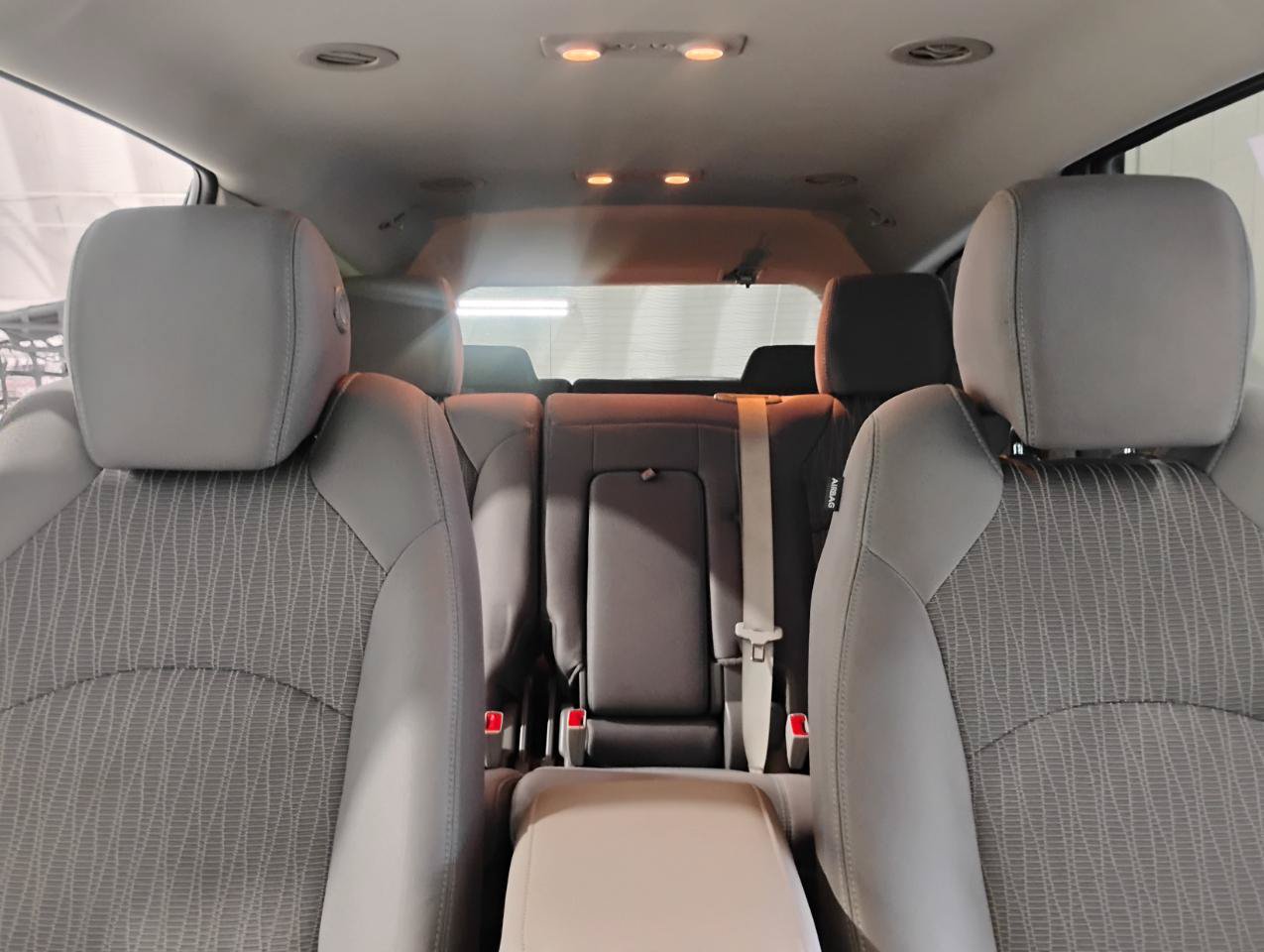 Used 2017 Chevrolet Traverse LT FWD image 37