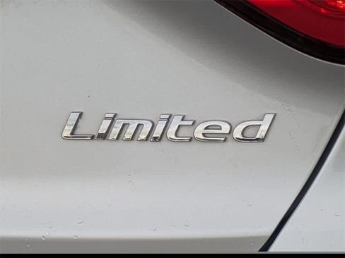 Used 2015 Hyundai Sonata Limited w/ Option Group 06 image 12