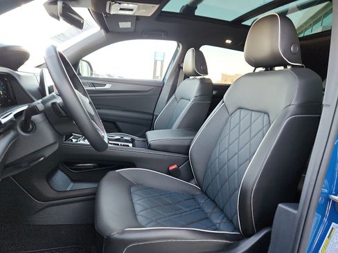 Used 2025 Volkswagen Atlas Cross Sport SEL Premium R-Line image 13