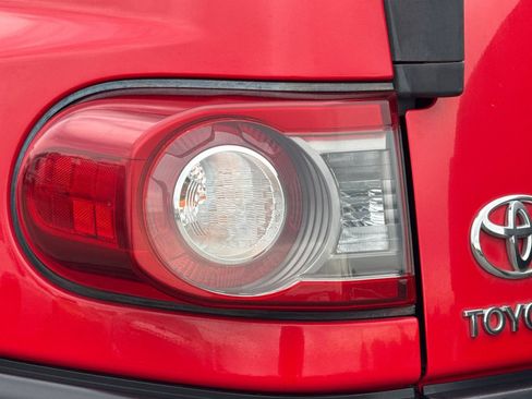 Used 2012 Toyota FJ Cruiser 4WD w/ Trail Teams Special Edition image 44