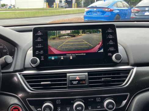 Used 2018 Honda Accord Sport image 25