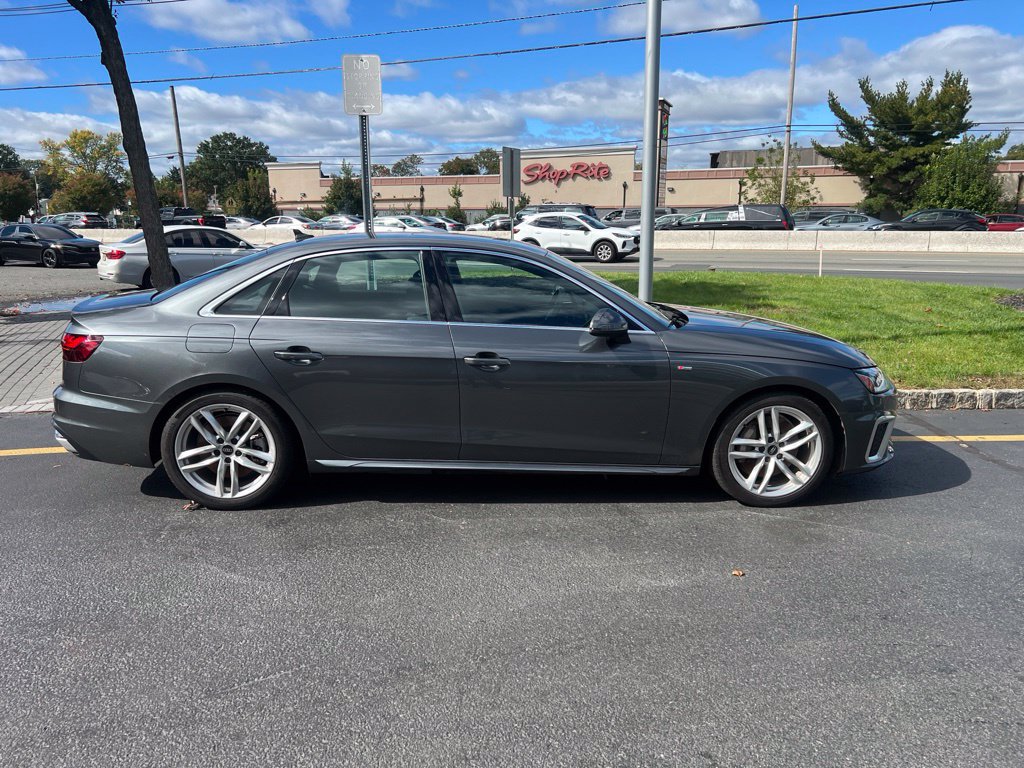 Used 2024 Audi A4 2.0T Premium w/ Convenience Package AWD/4WD image 2