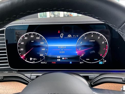 Used 2025 Mercedes-Benz GLS 450 4MATIC w/ AMG Line Exterior image 23