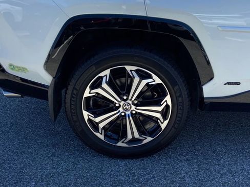 Used 2022 Toyota RAV4 XSE w/ Premium Package AWD/4WD image 10