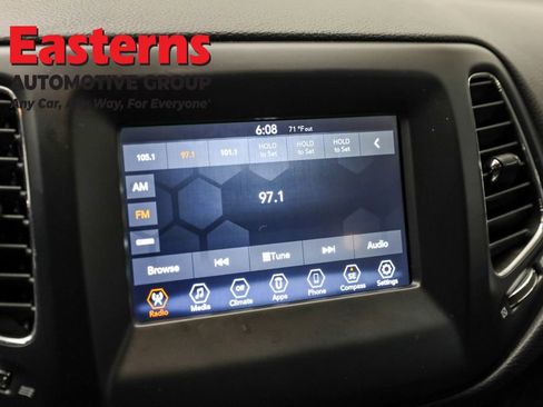 Used 2021 Jeep Compass Latitude w/ Driver Assistance Group image 19