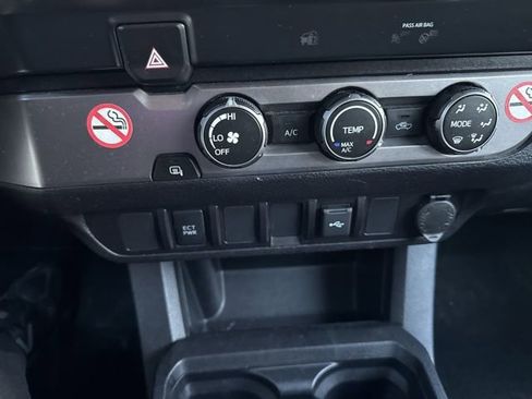 Used 2023 Toyota Tacoma SR image 18