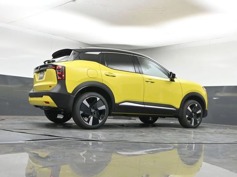 New 2026 Nissan Kicks SR image 26