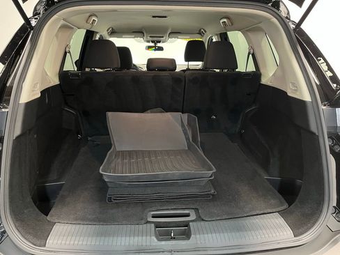 Used 2023 Nissan Rogue S image 19