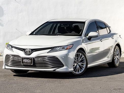 Used 2018 Toyota Camry XLE w/ Audio Package image 1