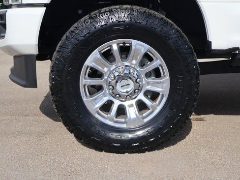Used 2020 Ford F250 Limited w/ FX4 Off-Road Package AWD/4WD image 17