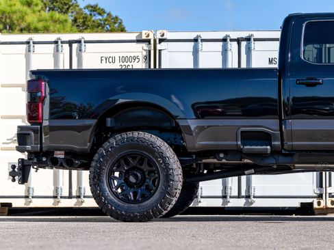 New 2025 Ford F350 King Ranch w/ FX4 Off-Road Package image 17