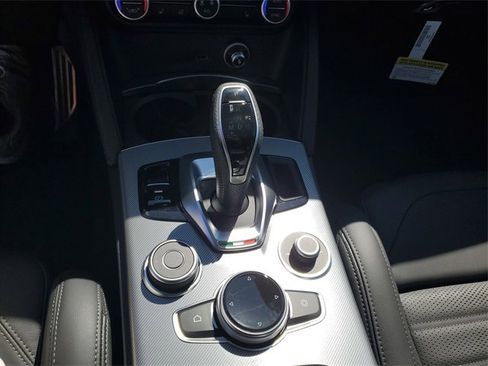 New 2025 Alfa Romeo Stelvio Sprint w/ Veloce Package image 33