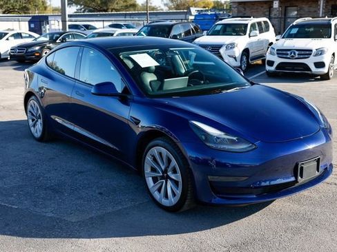 Used 2022 Tesla Model 3 Standard Range image 20