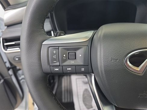 Certified 2026 INFINITI QX60 Luxe w/ Family Package image 14