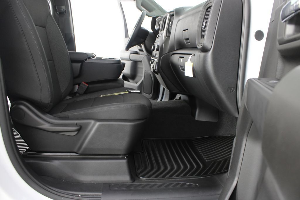 New 2026 Chevrolet Silverado 2500 Custom w/ Custom Convenience Package AWD/4WD image 19