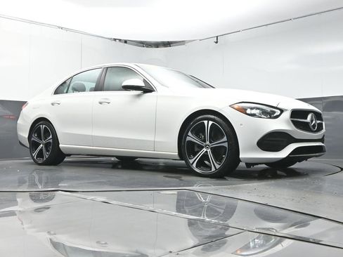 Used 2024 Mercedes-Benz C 300 Sedan image 41