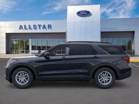 New 2026 Ford Explorer Active RWD image 3