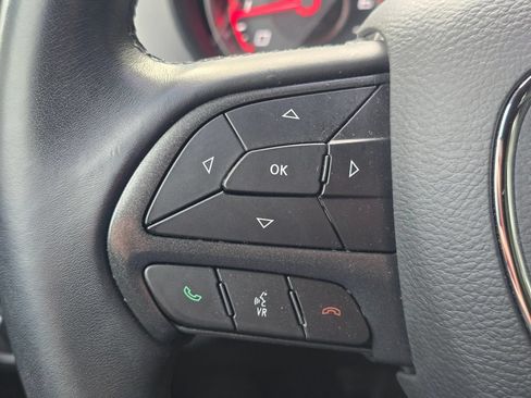 Used 2019 Dodge Charger SXT RWD image 35