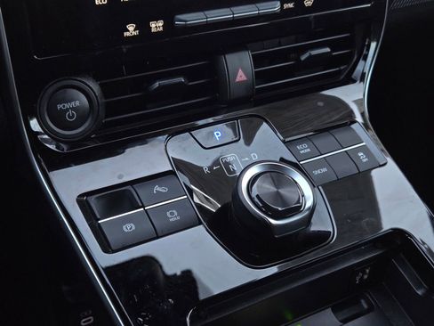 Certified 2025 Toyota bZ4X FWD image 17