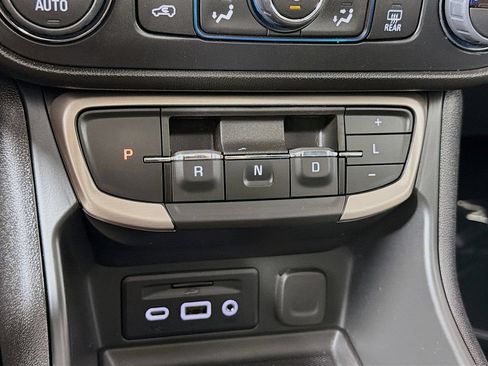 Used 2022 GMC Terrain Denali AWD/4WD image 17