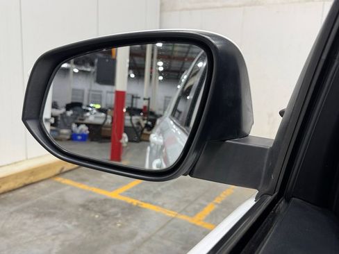 Used 2019 Toyota 4Runner SR5 image 38