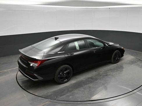 New 2026 Hyundai Elantra SEL Sport Premium FWD image 28