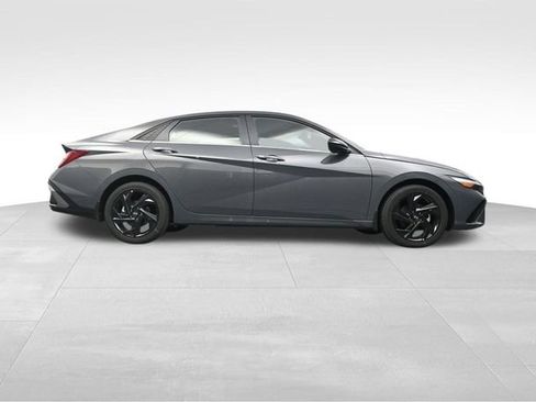 New 2026 Hyundai Elantra SEL Sport Premium FWD image 37