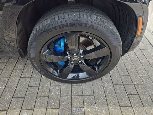 Used 2022 Land Rover Defender 110 X-Dynamic HSE image 11