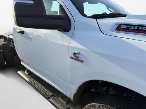 New 2026 RAM 3500 Tradesman w/ Chrome Appearance Group A AWD/4WD image 31