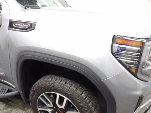 Used 2024 GMC Sierra 1500 AT4 w/ Technology Package AWD/4WD image 32