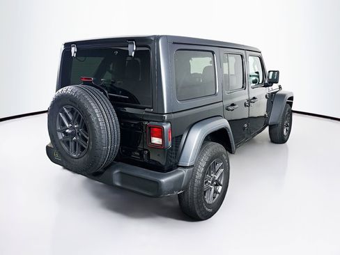 Used 2025 Jeep Wrangler Unlimited Sport AWD/4WD image 9