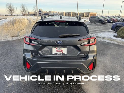 Used 2024 Subaru Crosstrek 2.0i Premium image 4