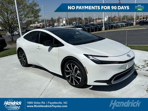 Used 2025 Toyota Prius XSE Premium w/ Limited Premium Package image 1