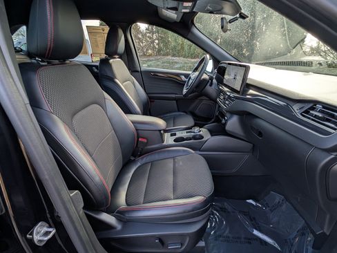 Used 2023 Ford Escape ST-Line Select w/ Tech Pack #2 image 11