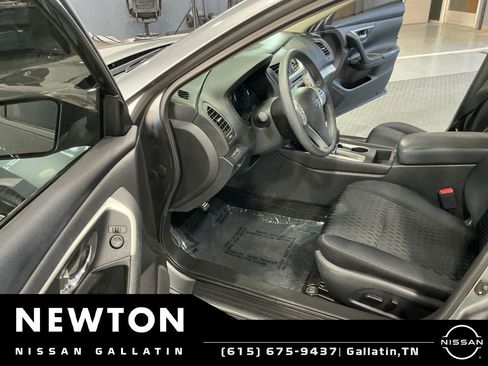 Used 2018 Nissan Altima 2.5 S w/ S Convenience Package FWD image 6