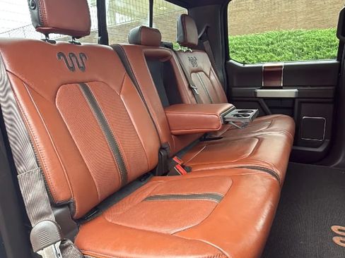 Used 2019 Ford F150 King Ranch w/ Equipment Group 601A Luxury AWD/4WD image 37