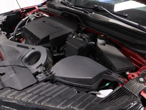 Used 2025 Honda Pilot TrailSport image 13