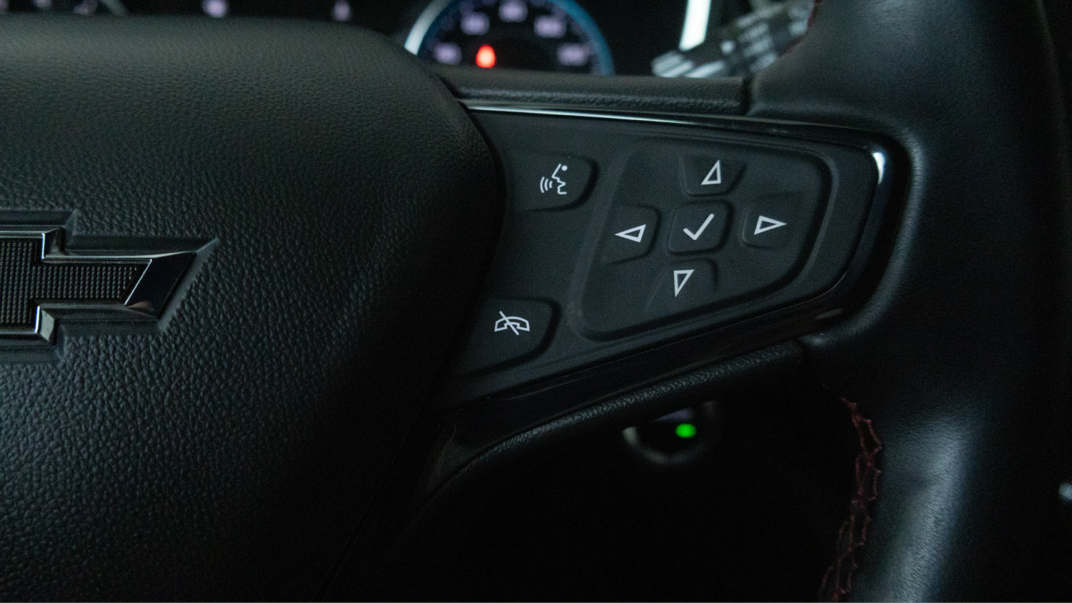 Used 2024 Chevrolet Equinox RS FWD image 19