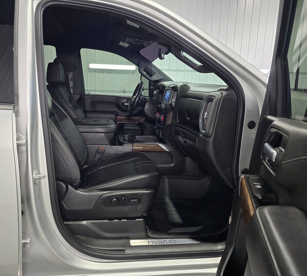Used 2022 Chevrolet Silverado 2500 High Country AWD/4WD image 8