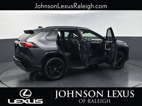 Used 2022 Toyota RAV4 XSE AWD/4WD image 30