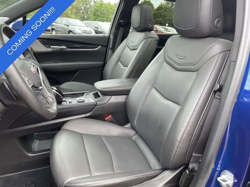 Used 2025 Cadillac XT5 Premium Luxury w/ LPO, Floor Liner Package AWD/4WD image 12