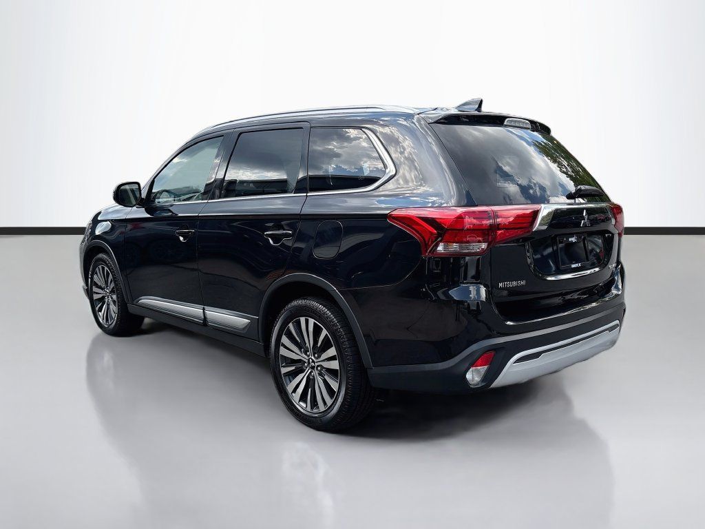 Used 2019 Mitsubishi Outlander SEL FWD image 5