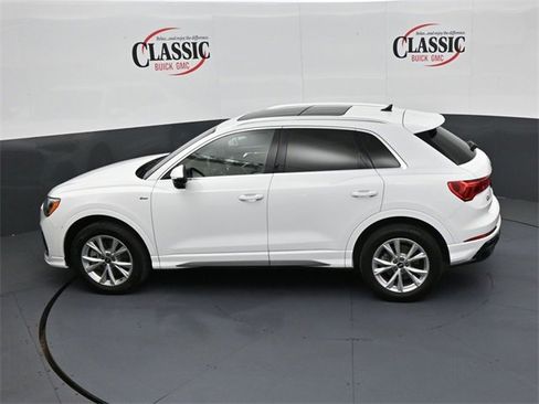 Used 2021 Audi Q3 2.0T Premium w/ Convenience Package image 18