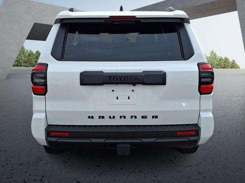 Certified 2025 Toyota 4Runner SR5 image 5